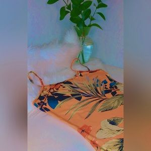 Tropical & floral fun body-con dress (Great vacay dress! 🌴🍹)